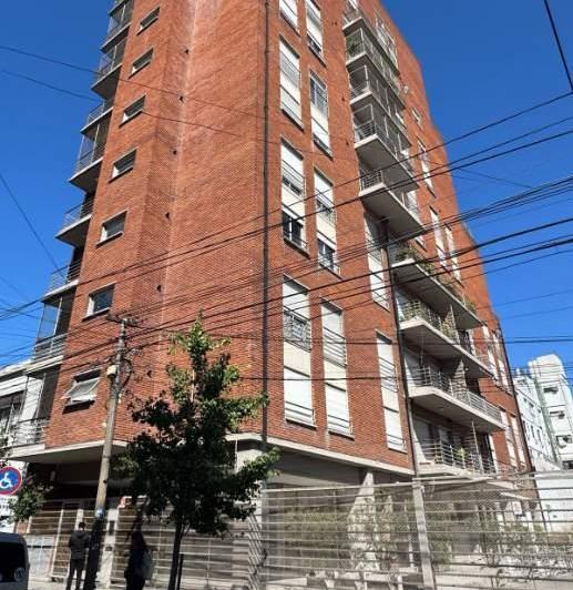 Departamento · 232m² · 7 Ambientes · 1 Cochera