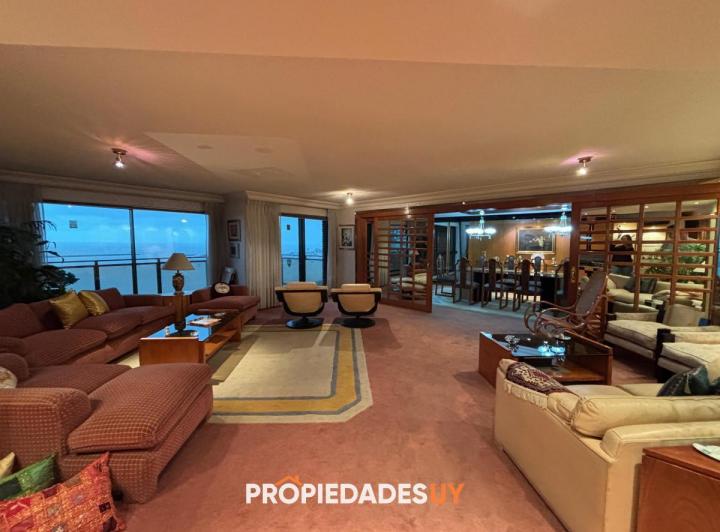 Departamento · 270m² · 5 Ambientes · 1 Cochera