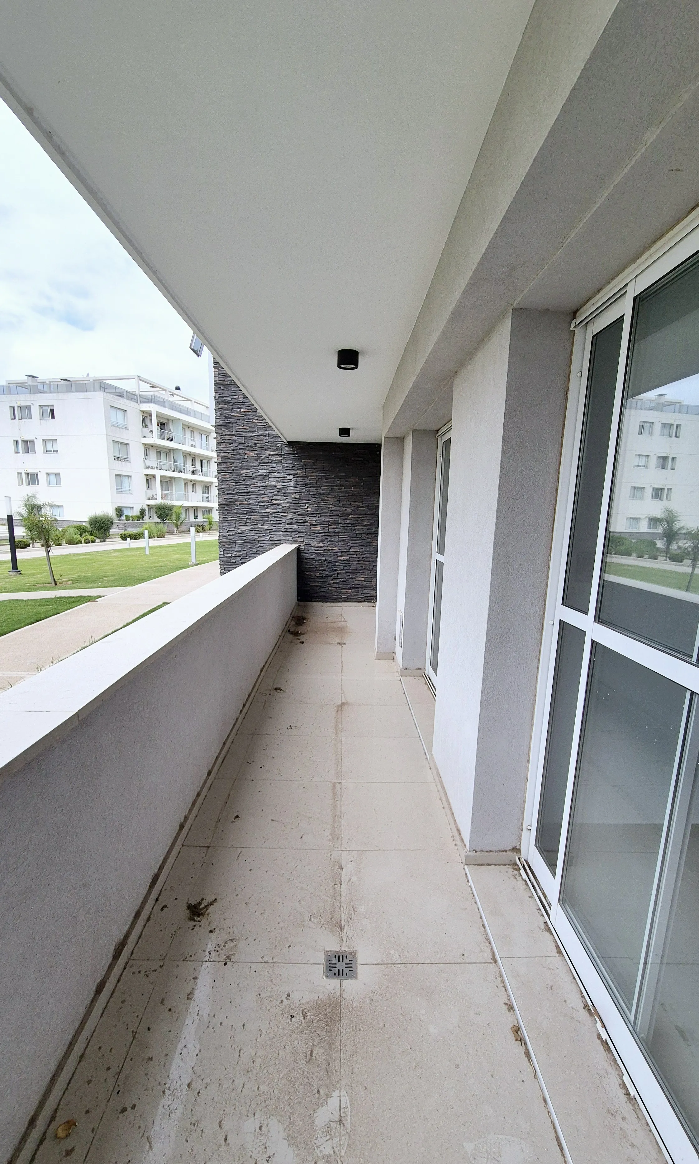 Venta Departamento Impecable De 2 Dormitorios En Fontanas Del Sur 2 !!