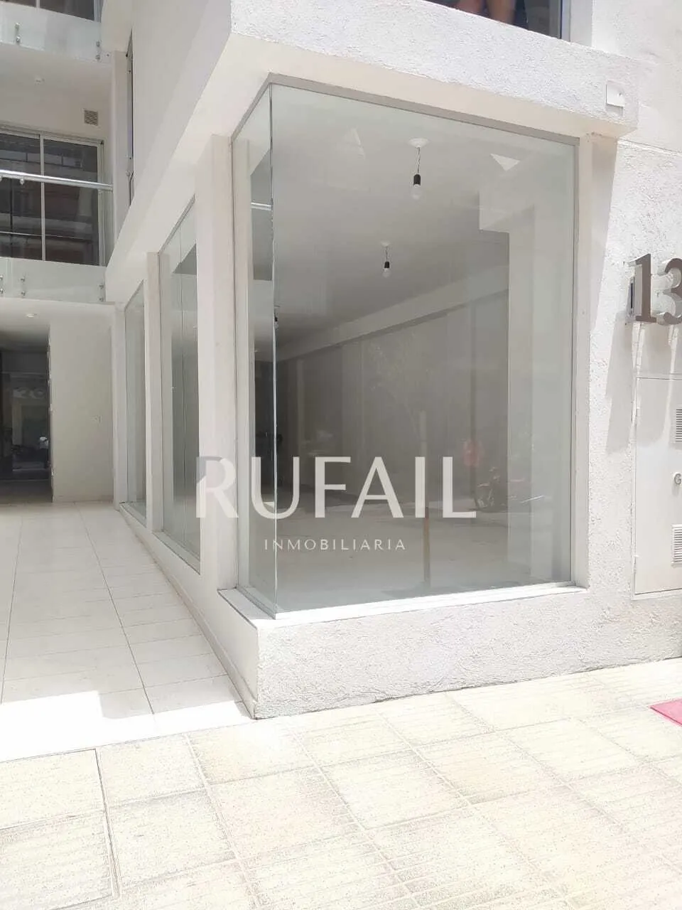 VENDO LOCAL COMERCIAL EN NUEVA CORDOBA . TEMPLE N 130 . 45M2 . GRAN VIDRIERA