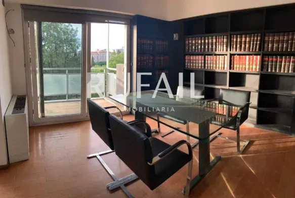 APTO OFICINA / VIVIENDA 110 M2 . 4 PRIV.  AMOBLADO