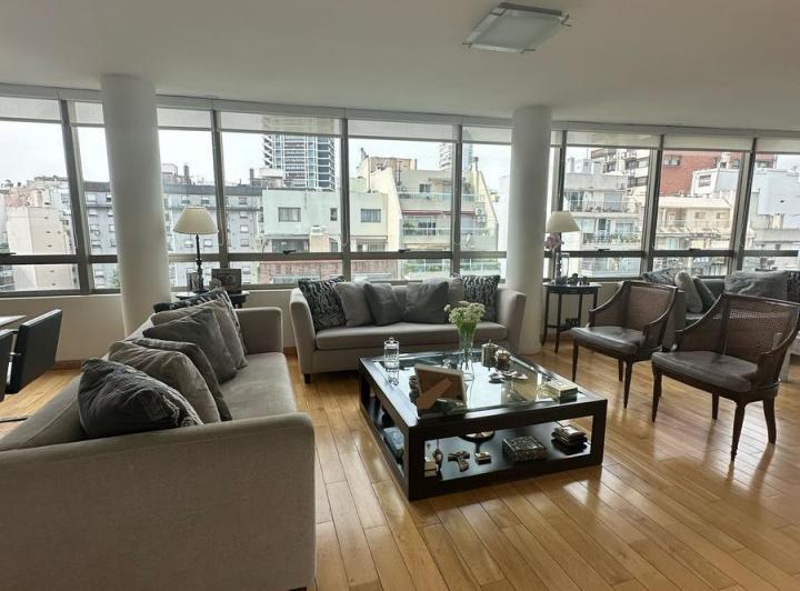 Departamento · 220m² · 4 Ambientes · 2 Cocheras