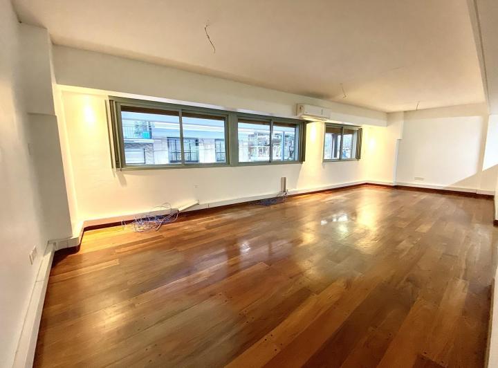 Departamento · 186m² · 5 Ambientes · 1 Cochera