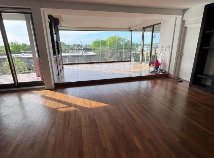 Departamento · 200m² · 4 Ambientes · 2 Cocheras