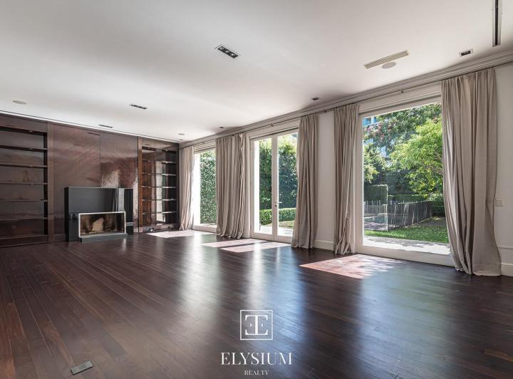 Casa · 510m² · 6 Ambientes · 3 Cocheras