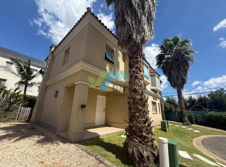 Casa · 70m² · 4 Ambientes · 2 Cocheras