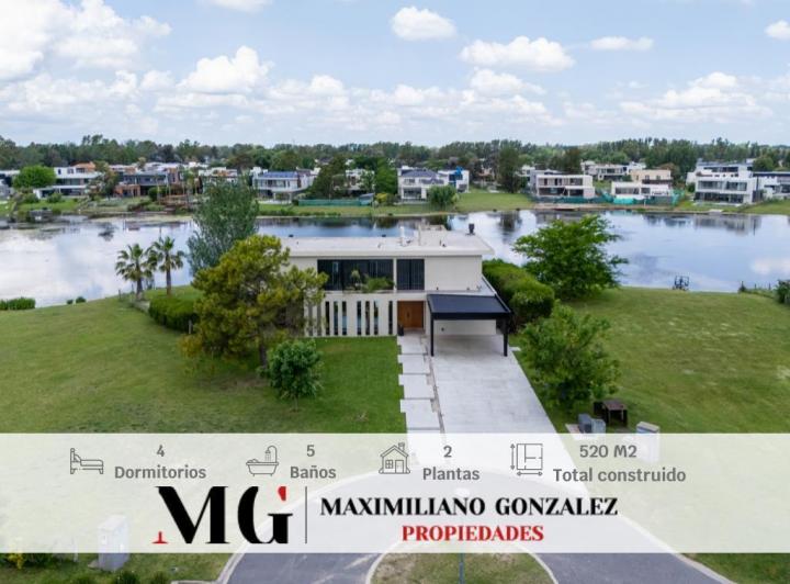 Casa · 440m² · 7 Ambientes · 1 Cochera