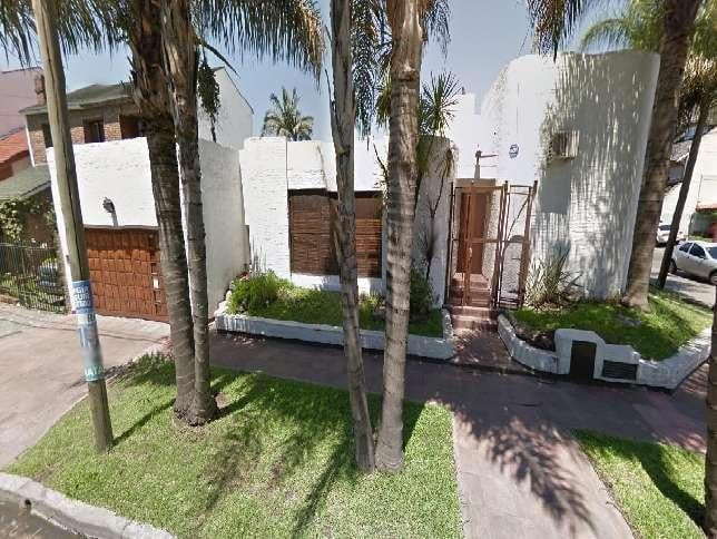 Casa · 260m² · 6 Ambientes · 1 Cochera