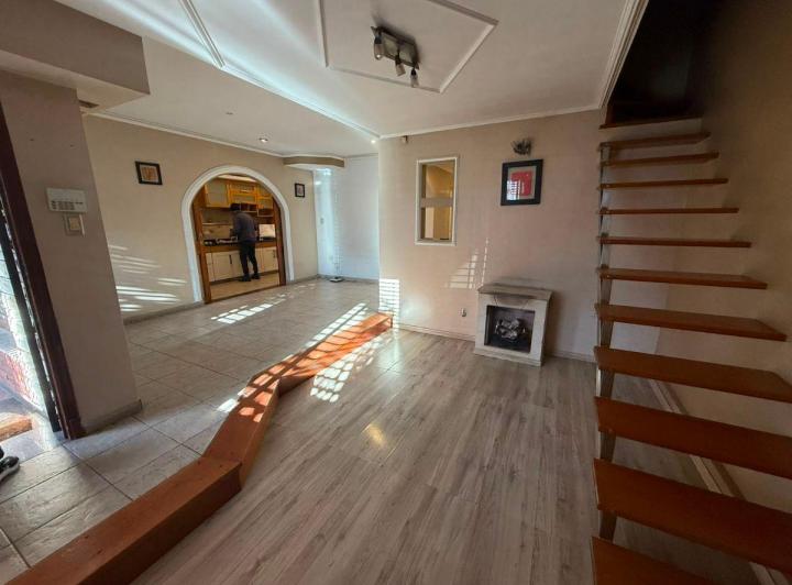 Casa · 9999m² · 3 Ambientes · 3 Cocheras