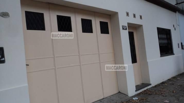 Casa · 100m² · 3 Ambientes · 1 Cochera