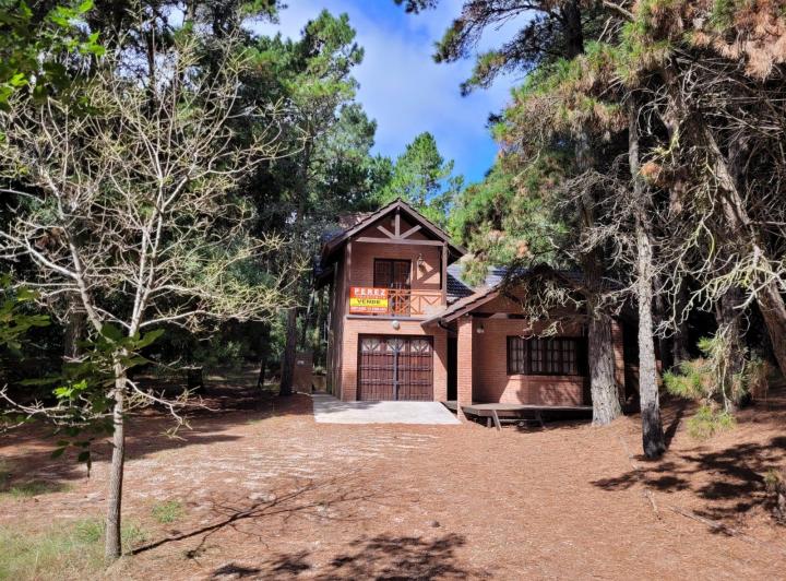 Casa · 152m² · 4 Ambientes · 1 Cochera