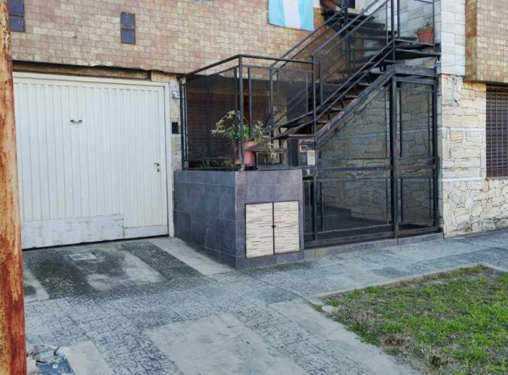 Casa · 120m² · 4 Ambientes · 1 Cochera