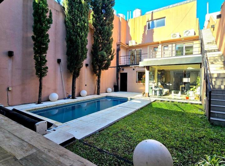 Casa · 303m² · 6 Ambientes