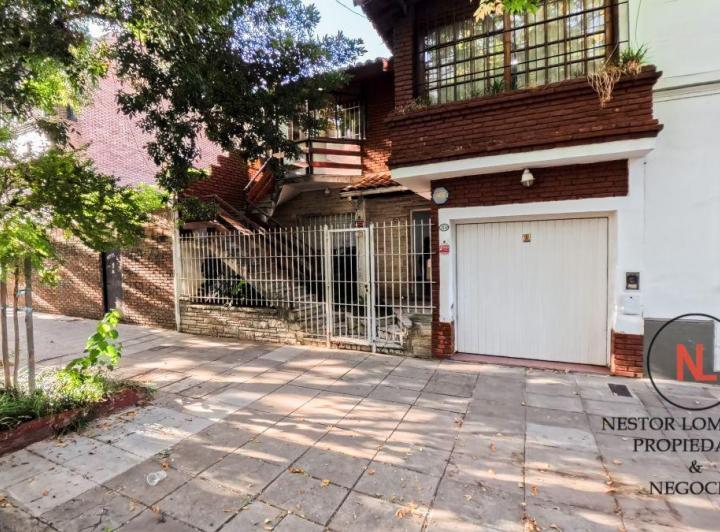 Casa · 190m² · 6 Ambientes · 1 Cochera