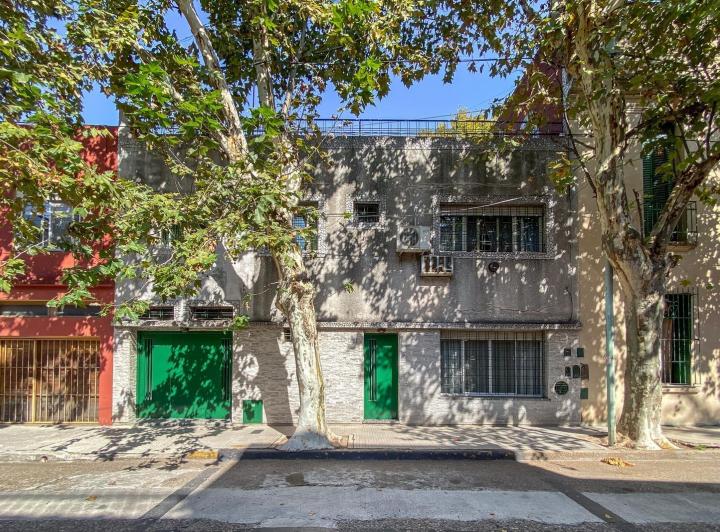 Casa · 160m² · 5 Ambientes · 1 Cochera