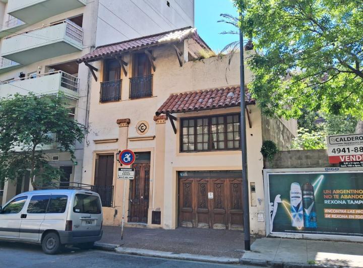 Casa · 428m² · 5 Ambientes · 2 Cocheras