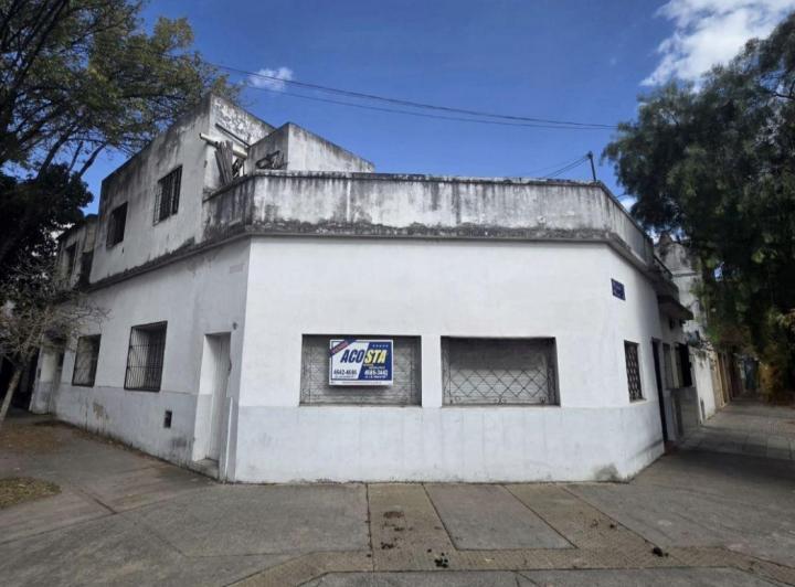 Casa · 197m² · 4 Ambientes · 1 Cochera