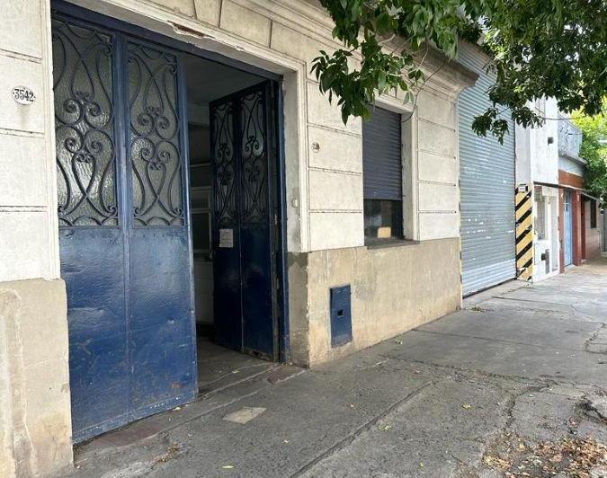 Casa · 326m² · 8 Ambientes · 4 Cocheras