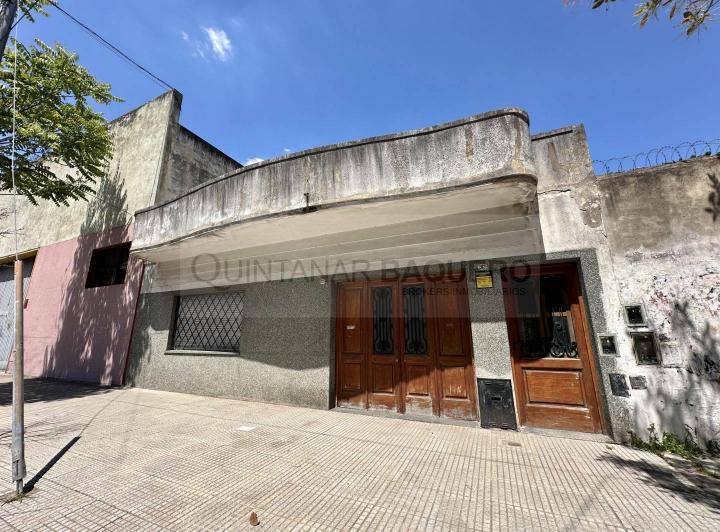 Casa · 218m² · 3 Ambientes · 1 Cochera