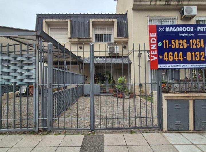 Casa · 120m² · 5 Ambientes · 3 Cocheras