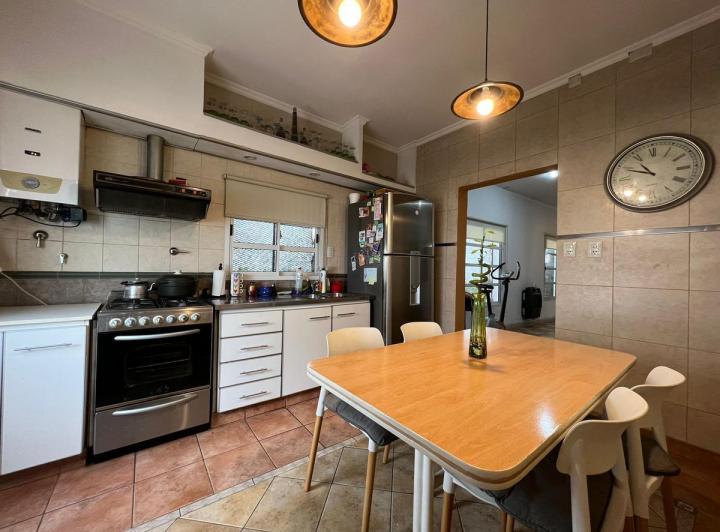 Casa · 120m² · 4 Ambientes · 1 Cochera