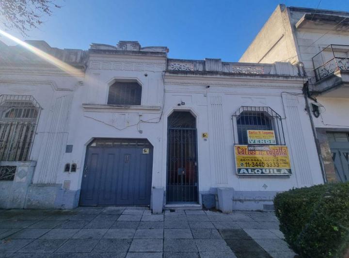 Casa · 170m² · 6 Ambientes · 1 Cochera
