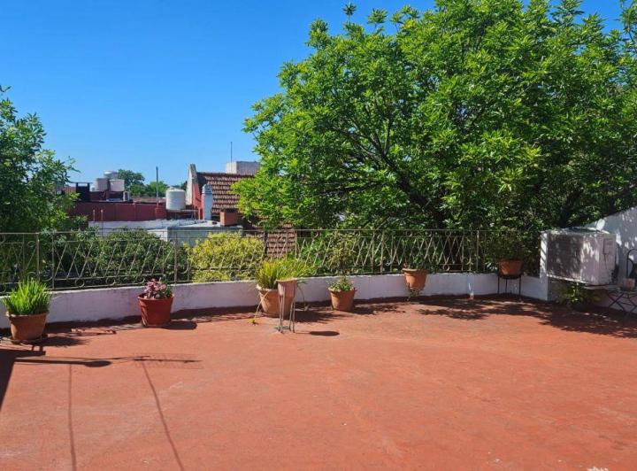 Casa · 204m² · 9 Ambientes · 1 Cochera