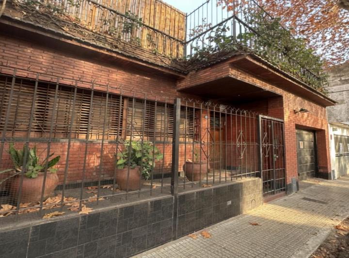 Casa · 235m² · 4 Ambientes