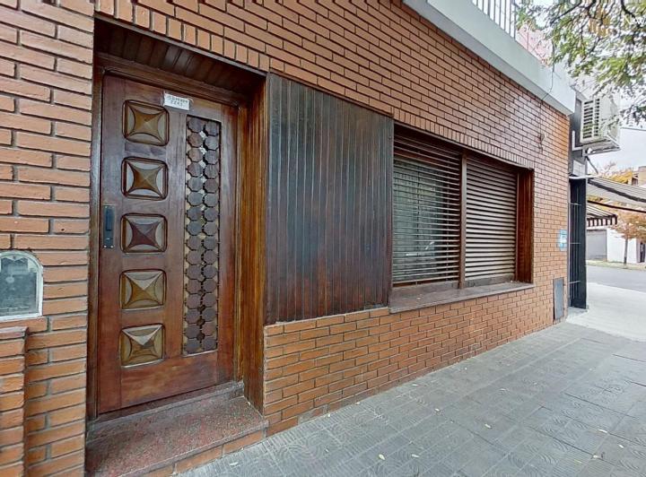 Casa · 130m² · 4 Ambientes · 1 Cochera