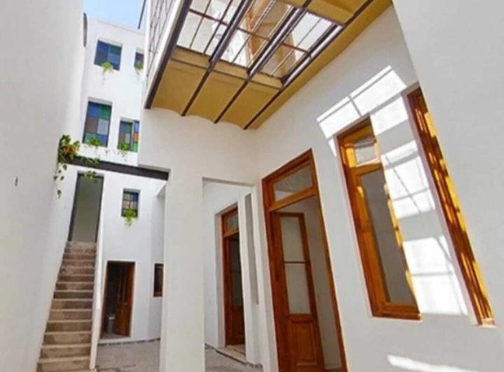 Casa · 260m² · 6 Ambientes
