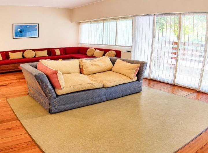 Casa · 300m² · 5 Ambientes · 1 Cochera