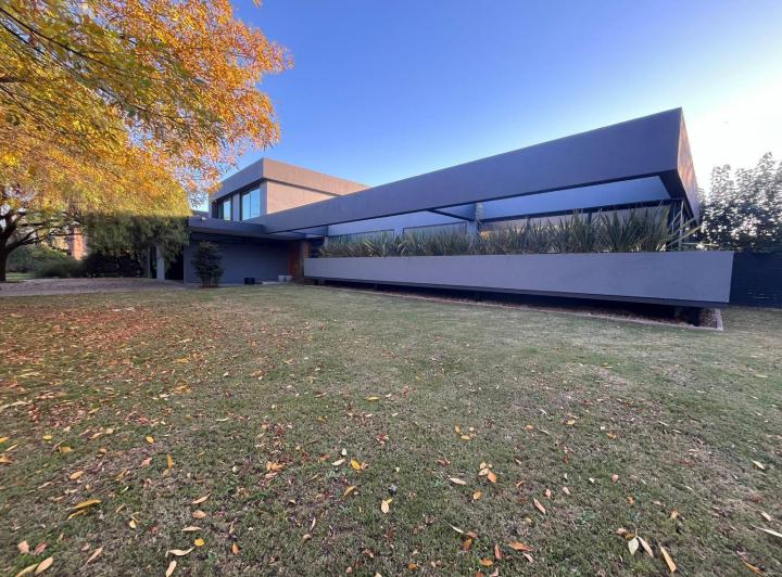 Casa · 463m² · 5 Ambientes