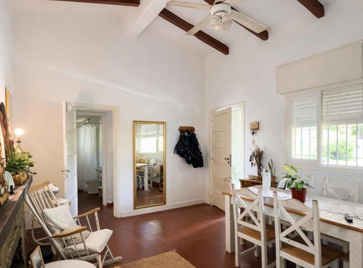 Casa · 233m² · 3 Ambientes · 1 Cochera