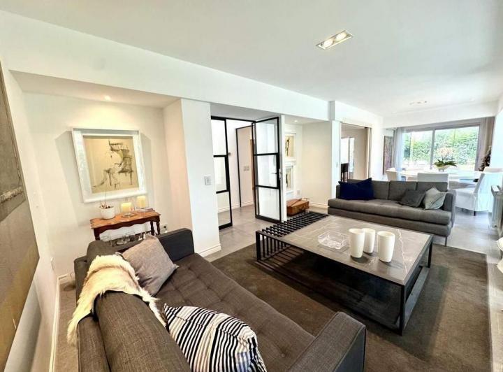 Casa · 396m² · 10 Ambientes