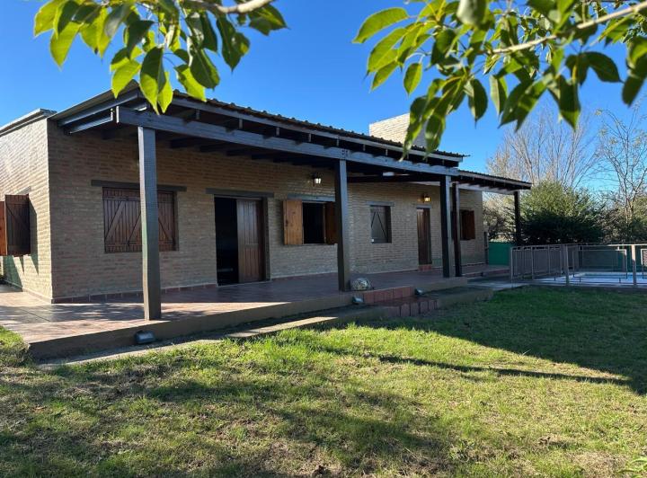Casa · 92m² · 2 Ambientes · 1 Cochera