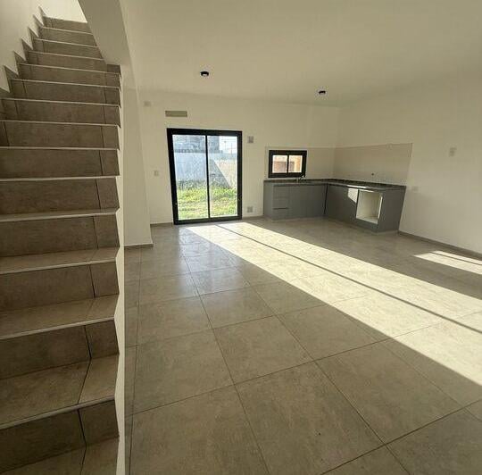 Casa · 90m² · 3 Ambientes · 1 Cochera