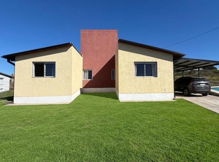 Casa · 63m² · 3 Ambientes · 1 Cochera