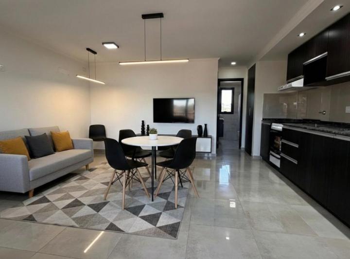 Departamento · 42m² · 2 Ambientes · 1 Cochera