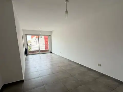 Departamento en Alquiler en Parque Chacabuco, Capital Federal