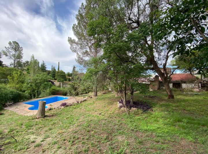 Casa · 187m² · 5 Ambientes · 2 Cocheras