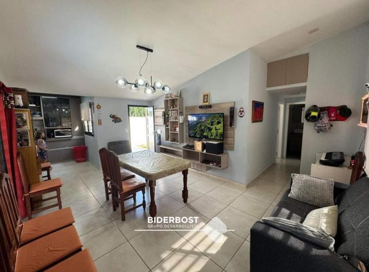 Casa · 120m² · 3 Ambientes · 2 Cocheras
