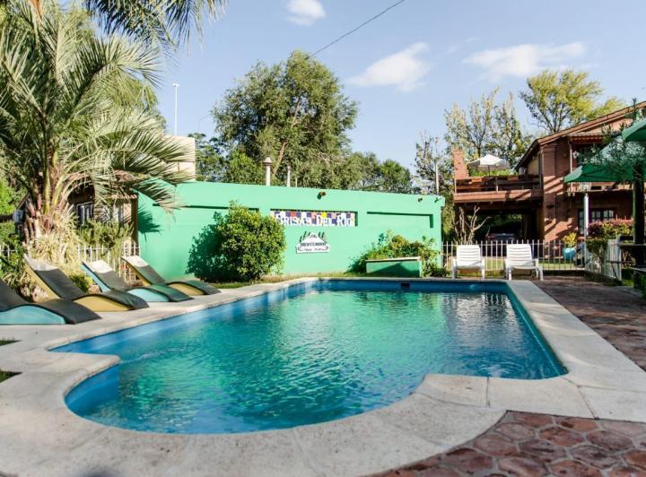 Casa · 1100m² · 14 Dormitorios · 1 Cochera