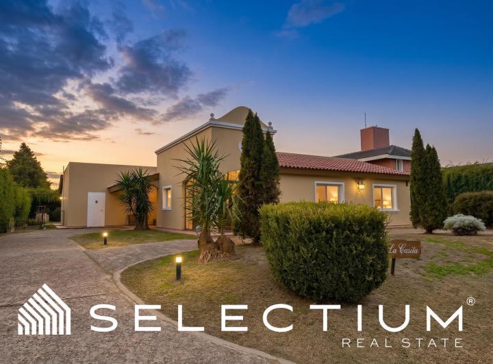 Casa · 310m² · 7 Ambientes