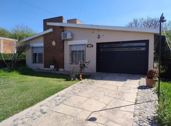 Casa · 150m² · 4 Dormitorios · 2 Cocheras