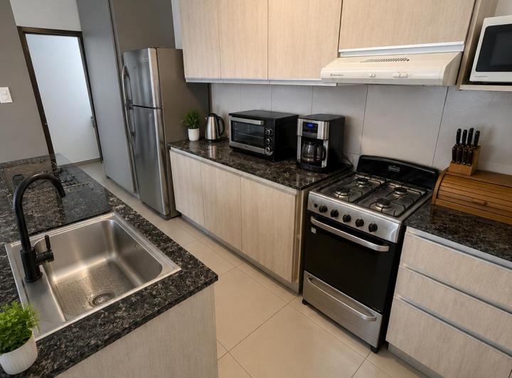 Casa · 195m² · 5 Ambientes · 2 Cocheras