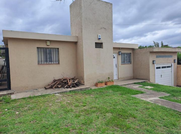 Casa · 3 Ambientes · 2 Cocheras