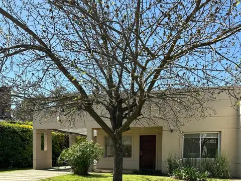 Casa en Alquiler en San Patricio, Countries y Barrios Cerrados en Francisco Alvarez