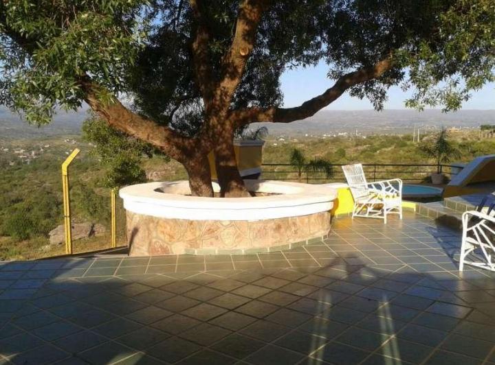 Casa · 299m² · 6 Ambientes · 1 Cochera