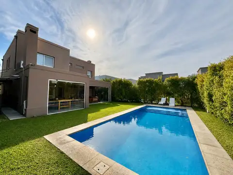 Casa en Alquiler en Otros barrios de Nordelta, Nordelta