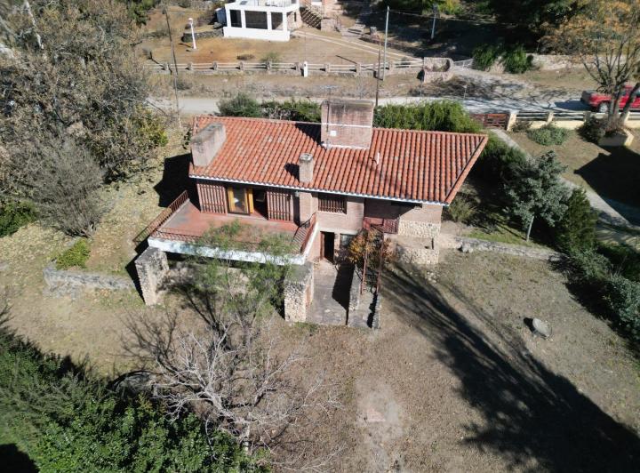 Casa · 178m² · 5 Ambientes · 1 Cochera